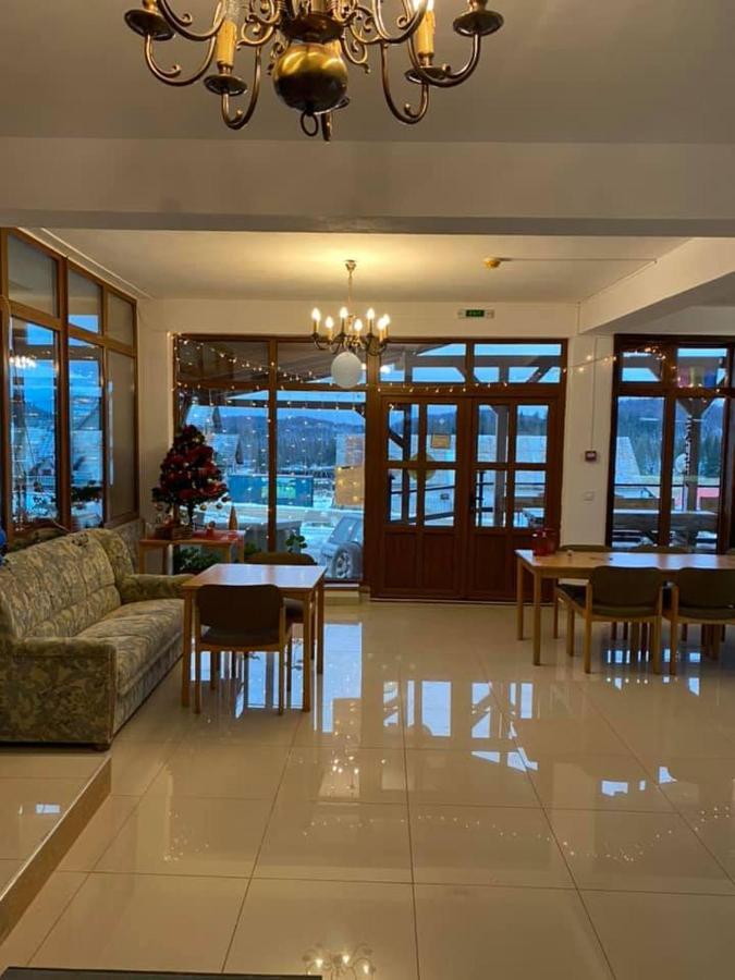 Guest house Pensiunea Bradet - *