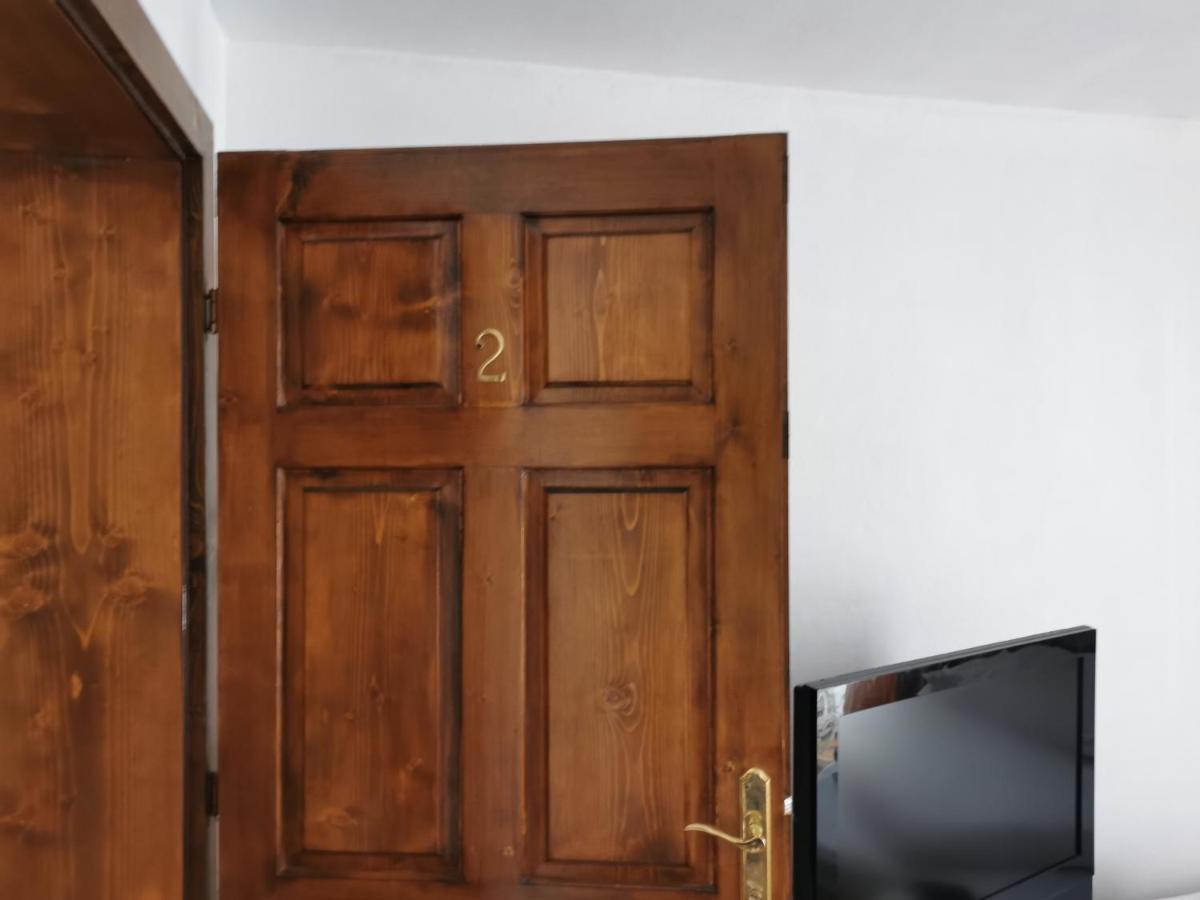 Pensiunea Bradet - Guest house