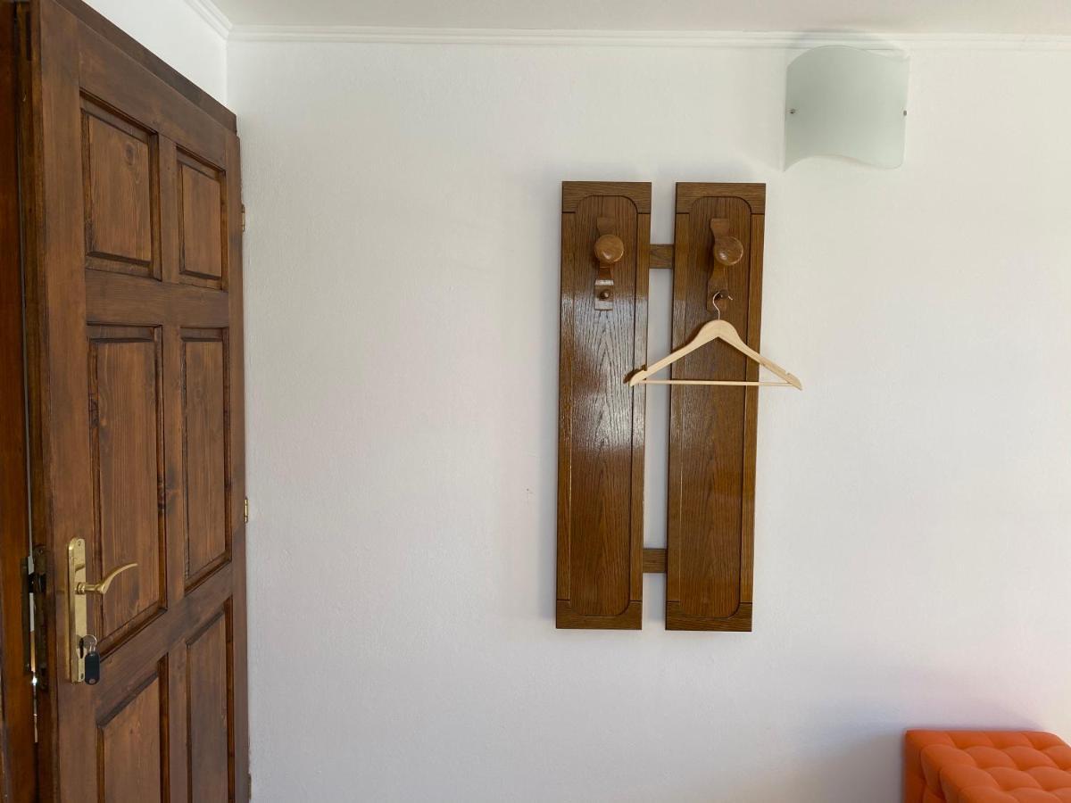 Pensiunea Bradet - Guest house